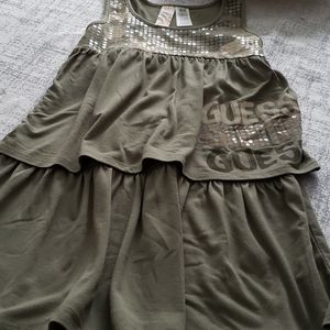 Girls dress
